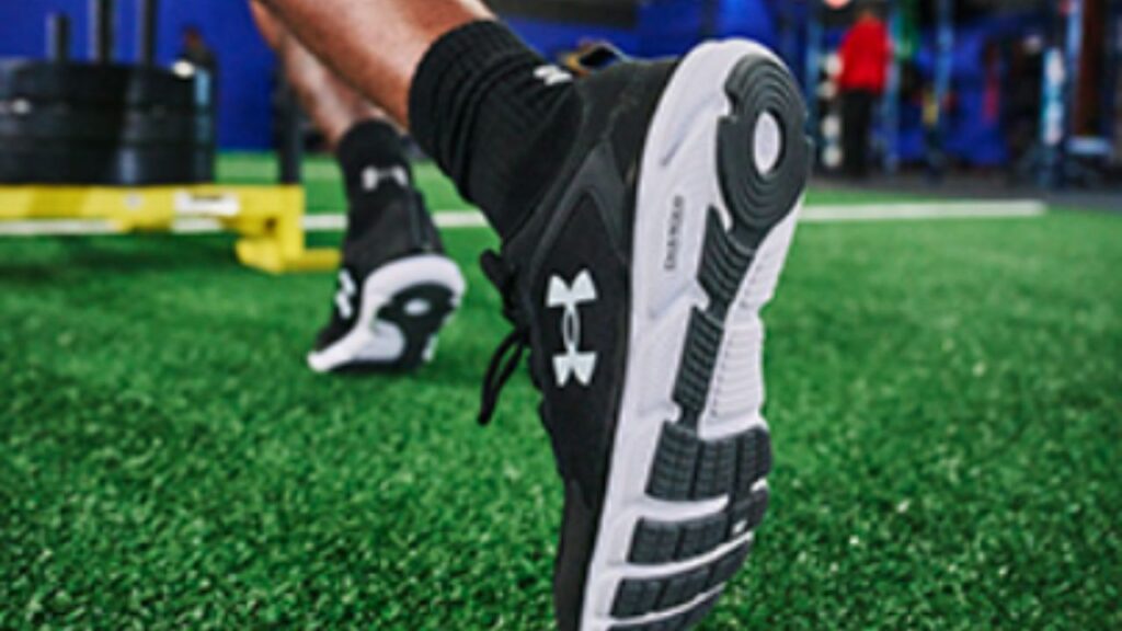 Can Golf Shoes Be Used For Walking? Solution Shoes