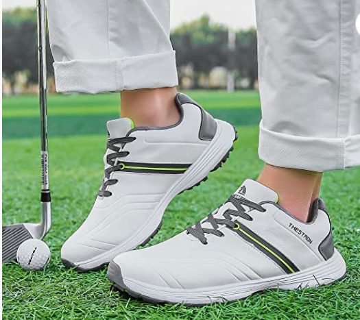 what kind of golf shoes do the pros wear